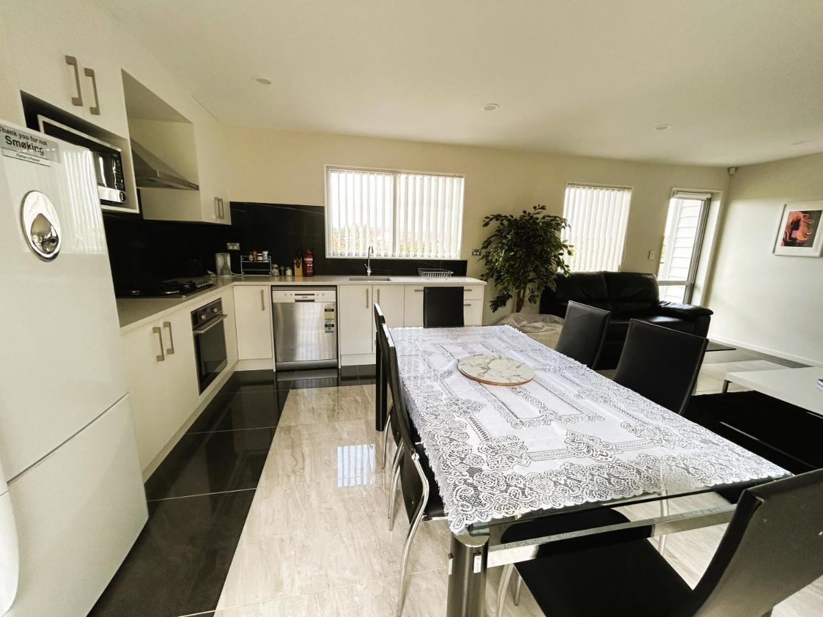 Apartamento Cross Roads Pokeno Exterior foto