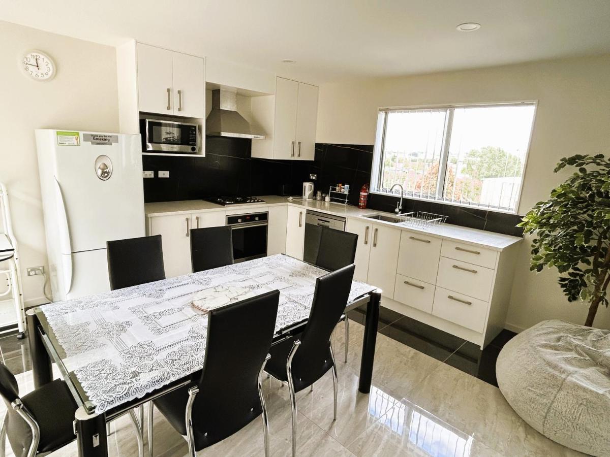 Apartamento Cross Roads Pokeno Exterior foto